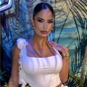 Meet your Posher, Alexandra